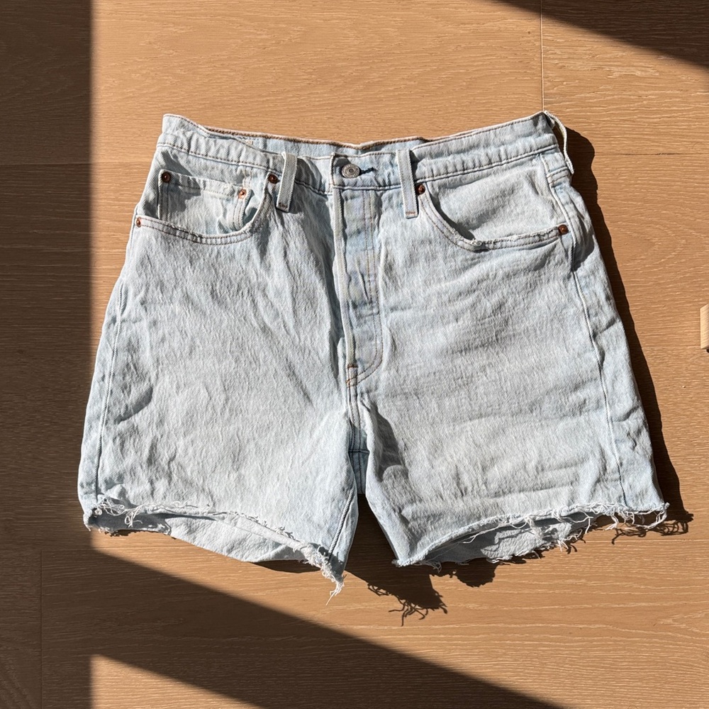 Levi’s 501 Light Blue Denim Women Shorts
